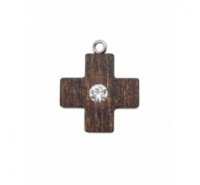 Colgante cruz de madera marrón con símil de cristal central.