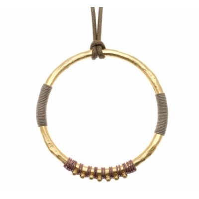 Collar de algodón regulable avellana con centro aro tejido dorado mate