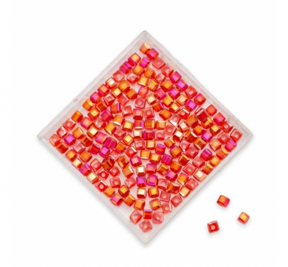Cubo de cristal facetado de 2,5mm